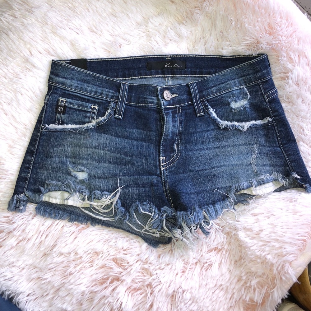 KanCan Distressed Denim Shorts size 25 Dark Wash